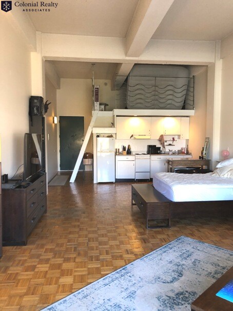 61 Brookline Ave, Fenway