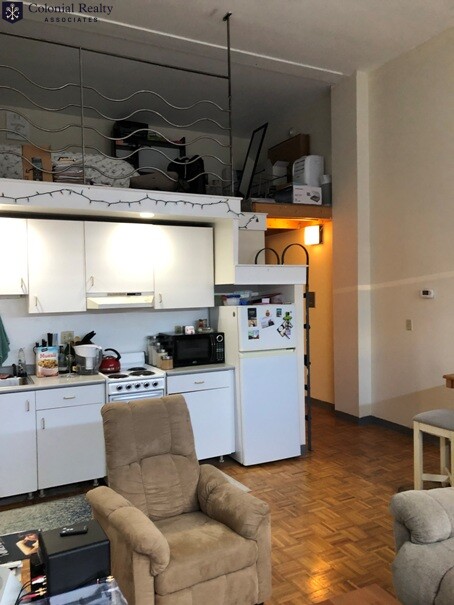 61 Brookline Ave, Fenway