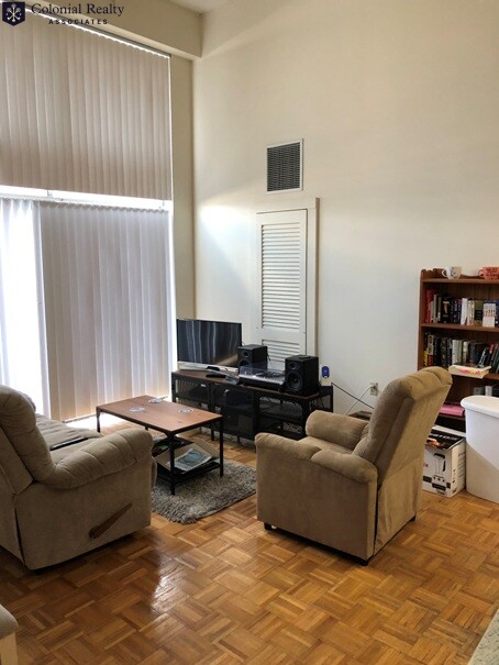 61 Brookline Ave, Fenway