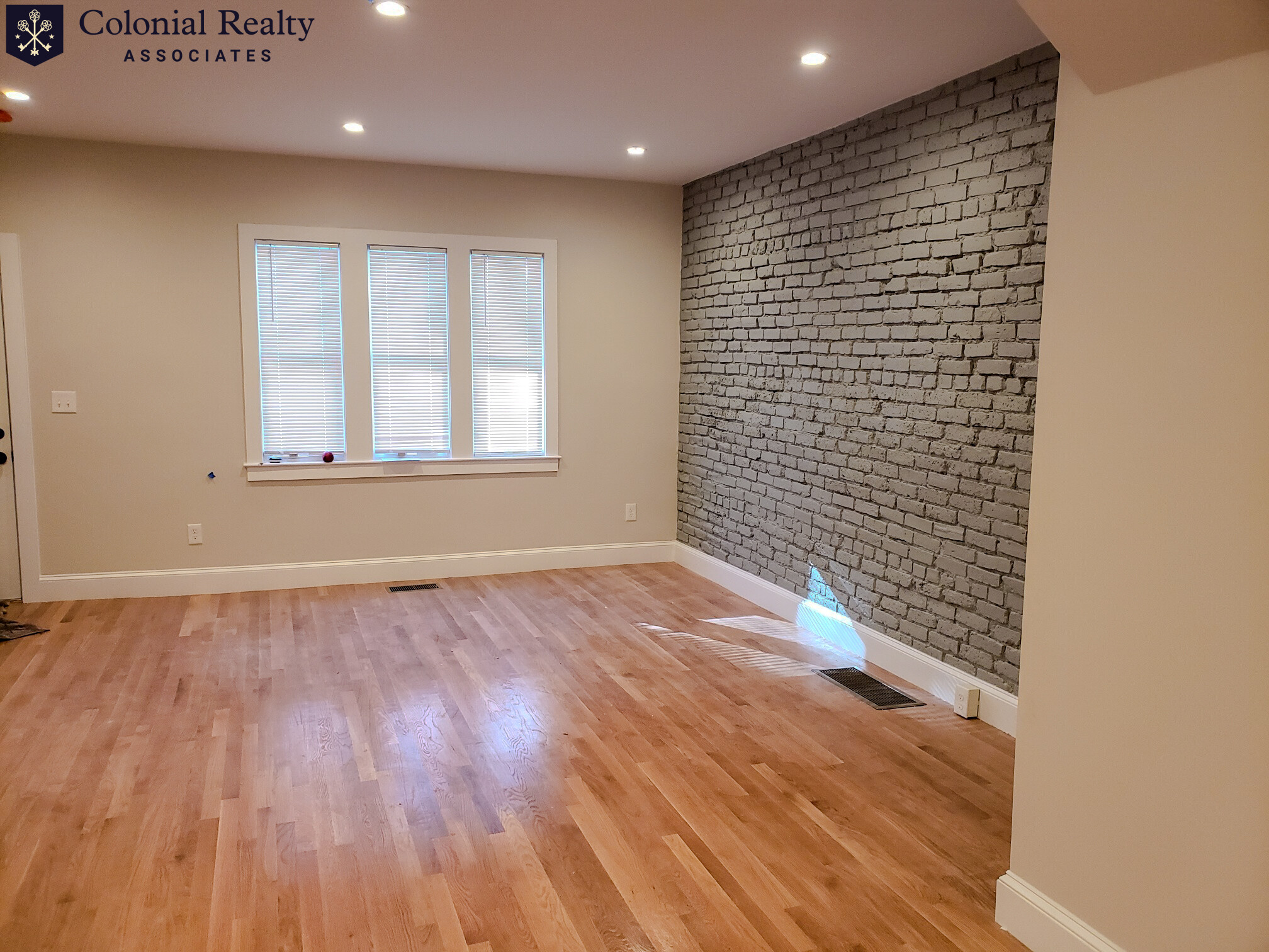 129 Sutherland, Brighton