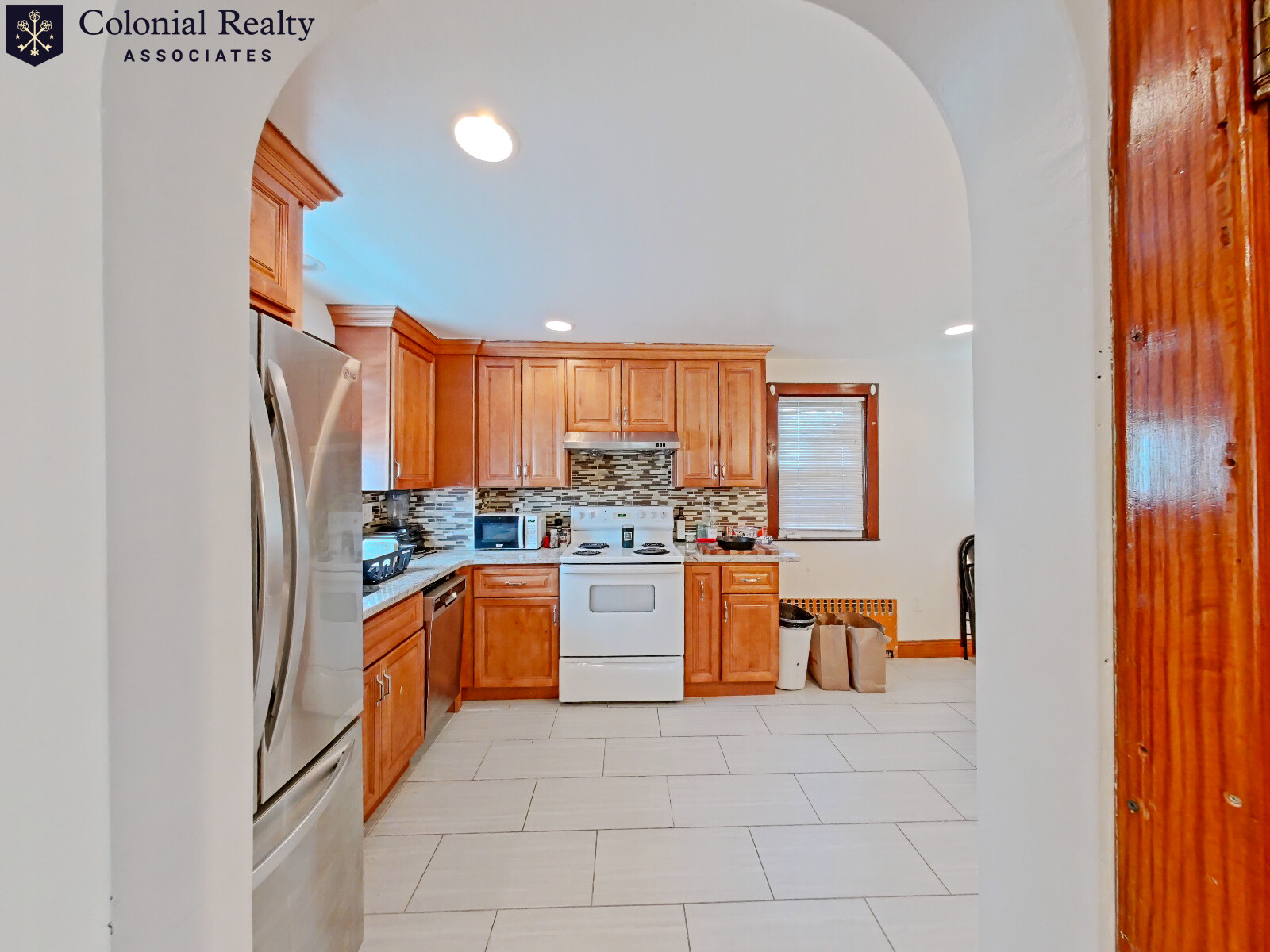 8 Lowell Pl, South Side