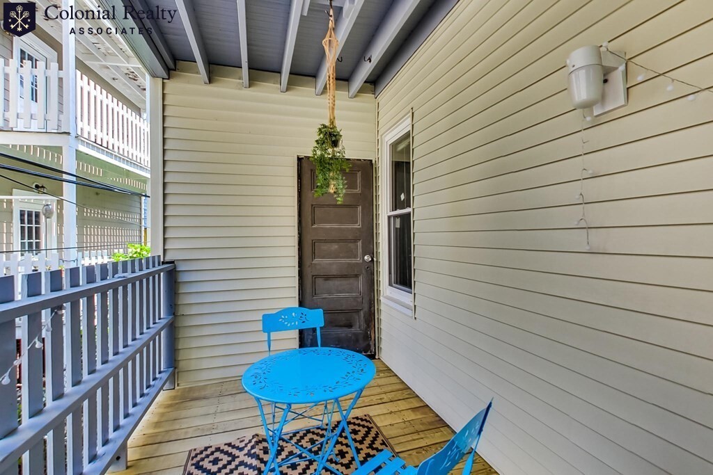 47 Hillside St, Mission Hill