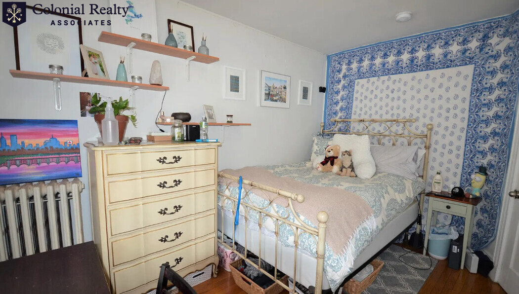 7 Wadsworth St, Allston