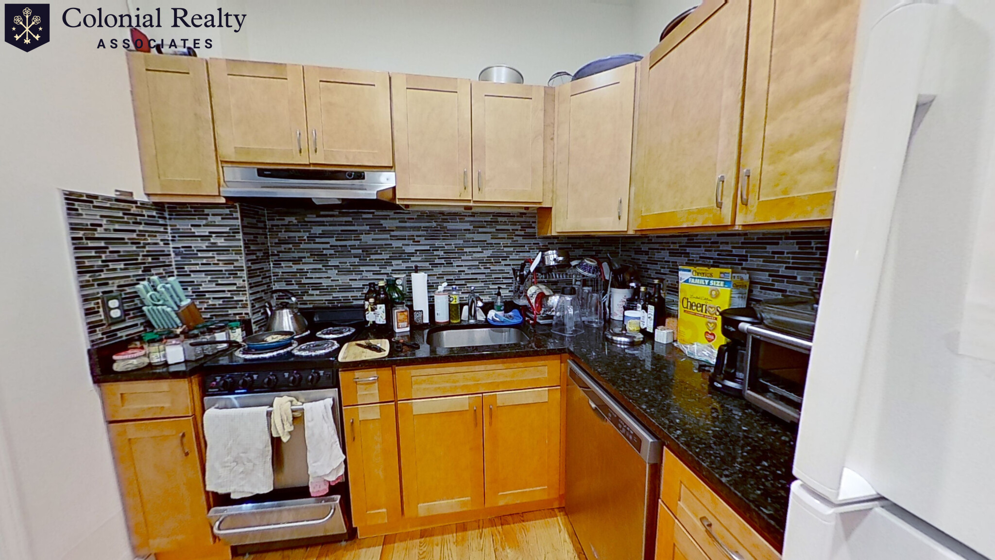 17 Aberdeen St, Fenway