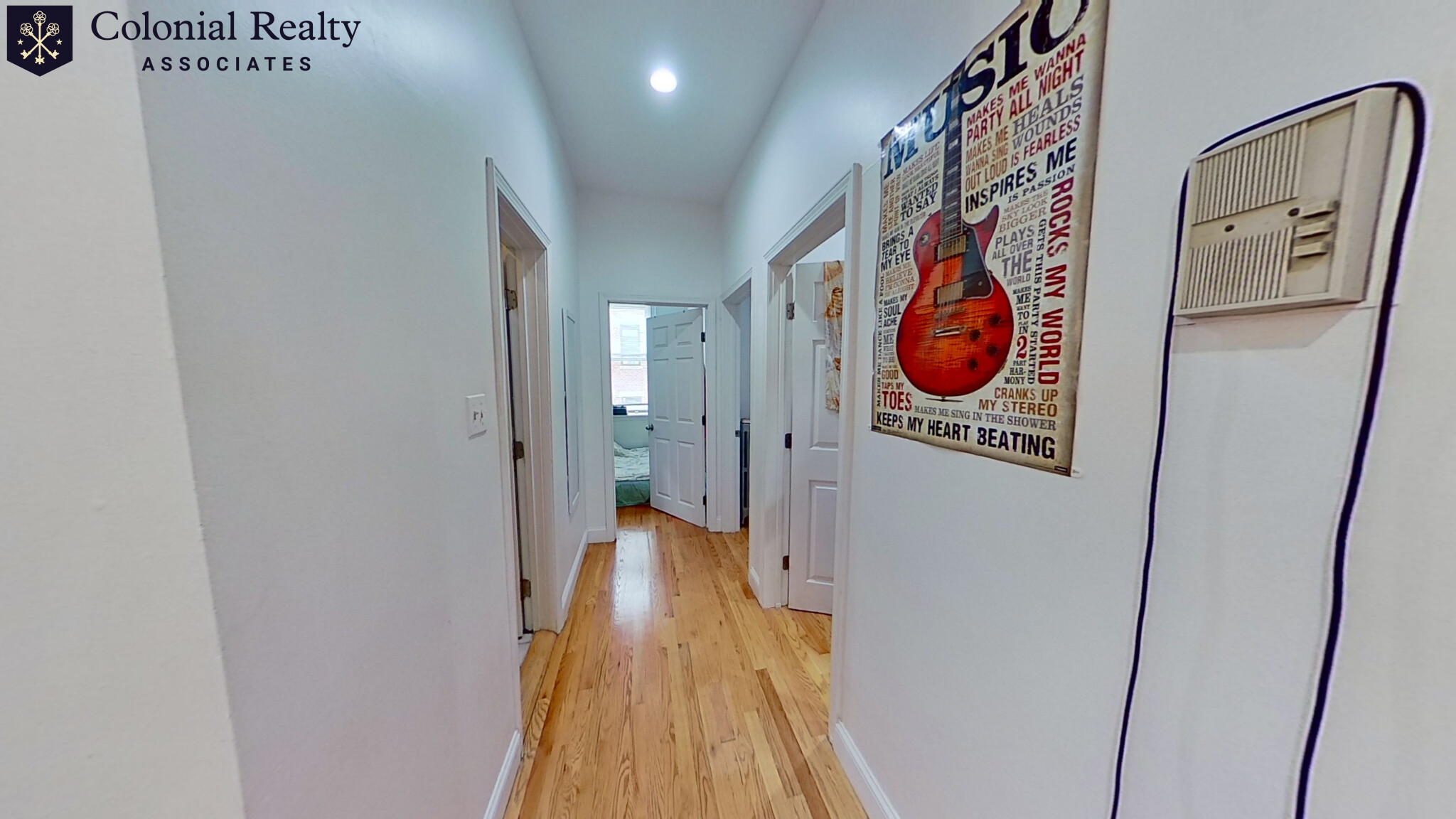 17 Aberdeen St, Fenway