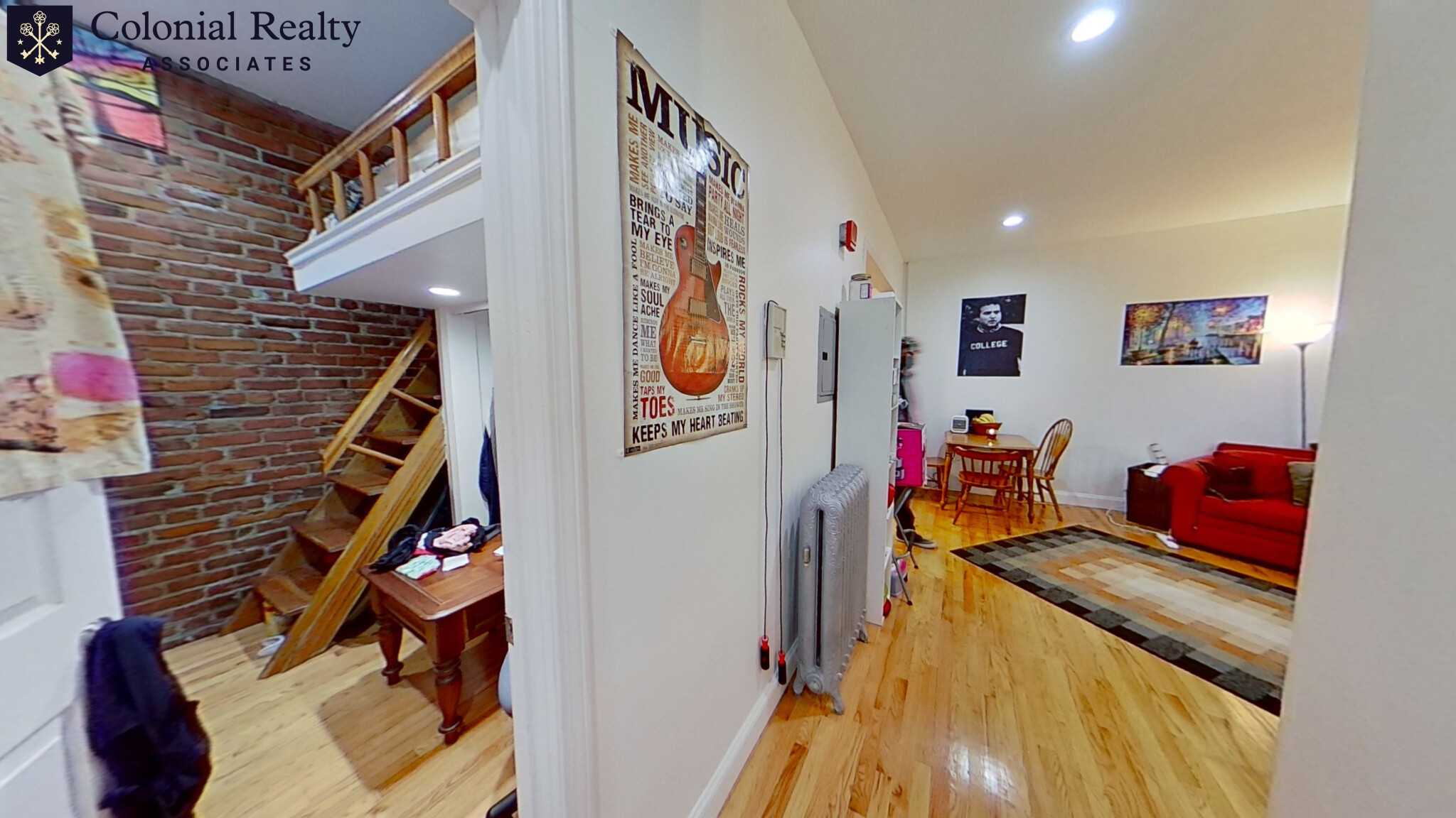 17 Aberdeen St, Fenway