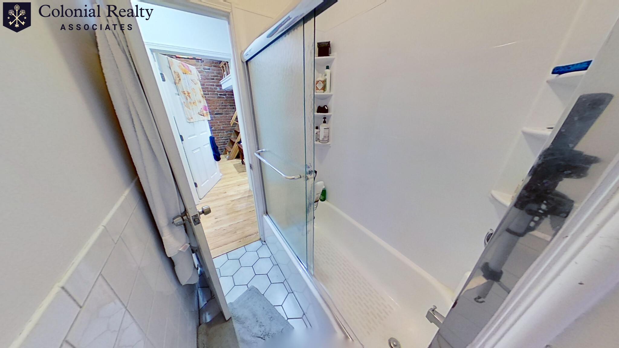 17 Aberdeen St, Fenway