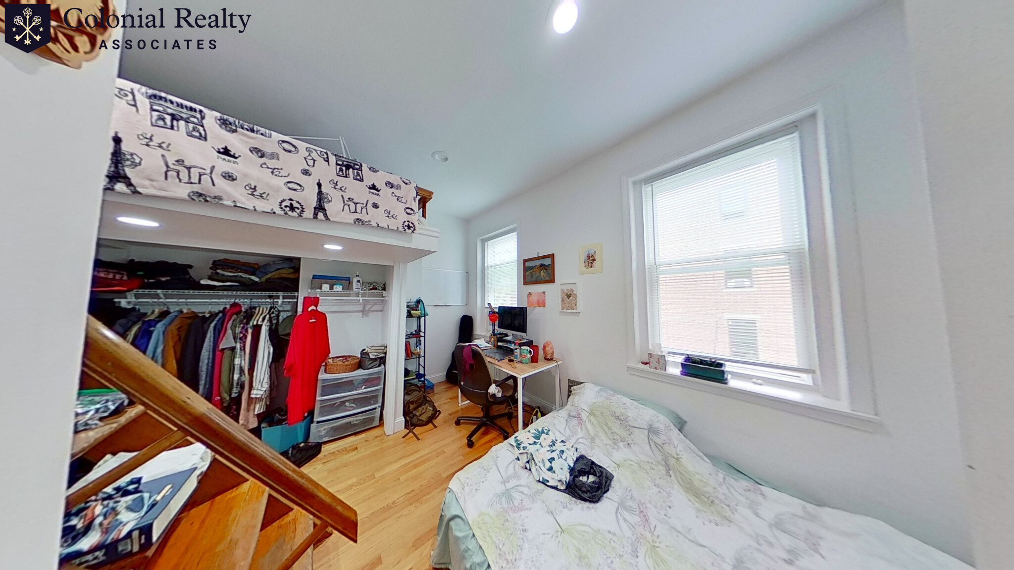 17 Aberdeen St, Fenway