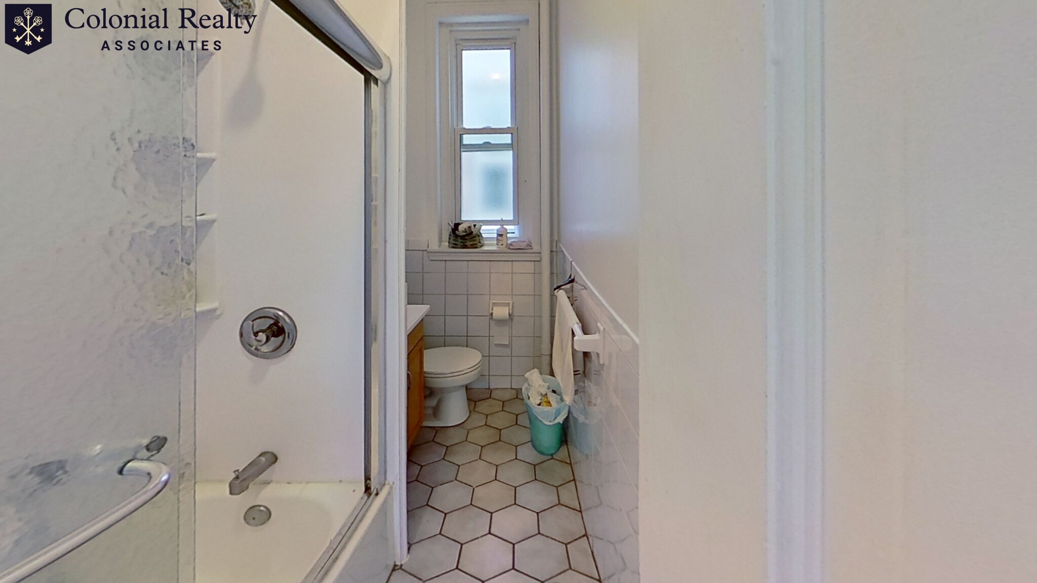 17 Aberdeen St, Fenway