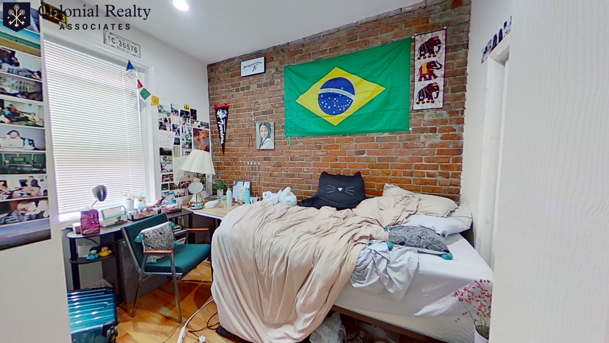 17 Aberdeen St, Fenway