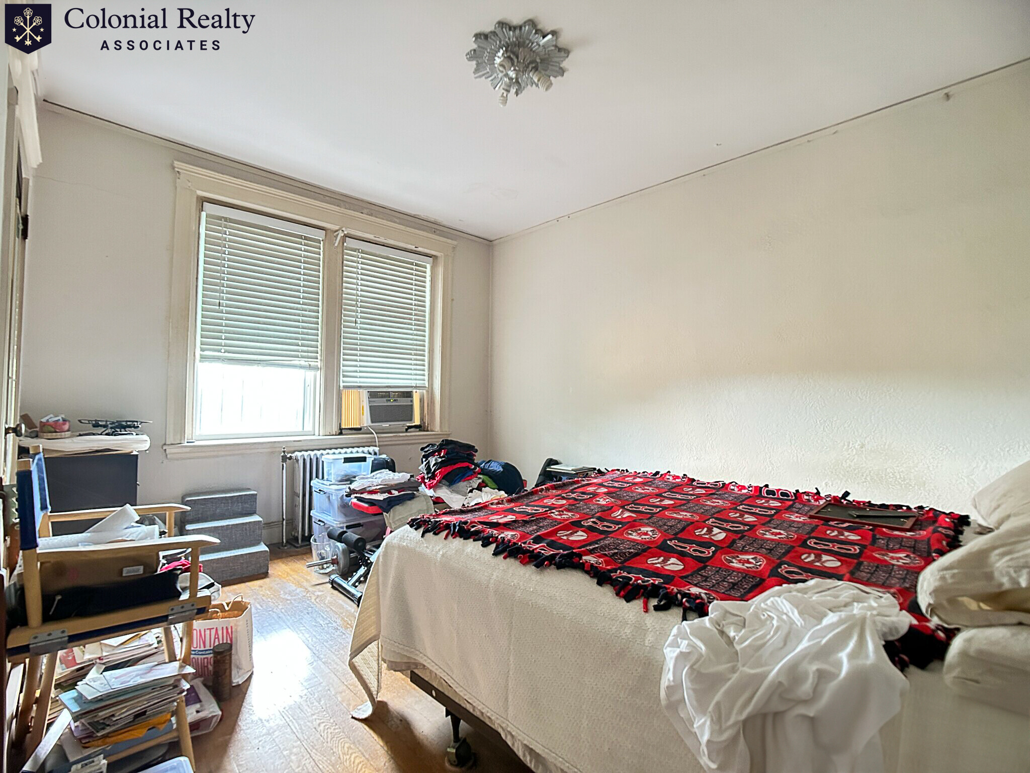 1949 Commonwealth Ave, Brighton