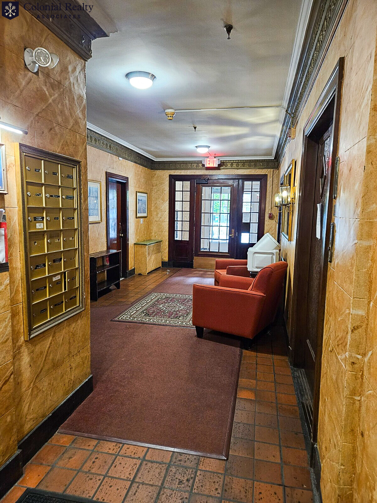 1949 Commonwealth Ave, Brighton