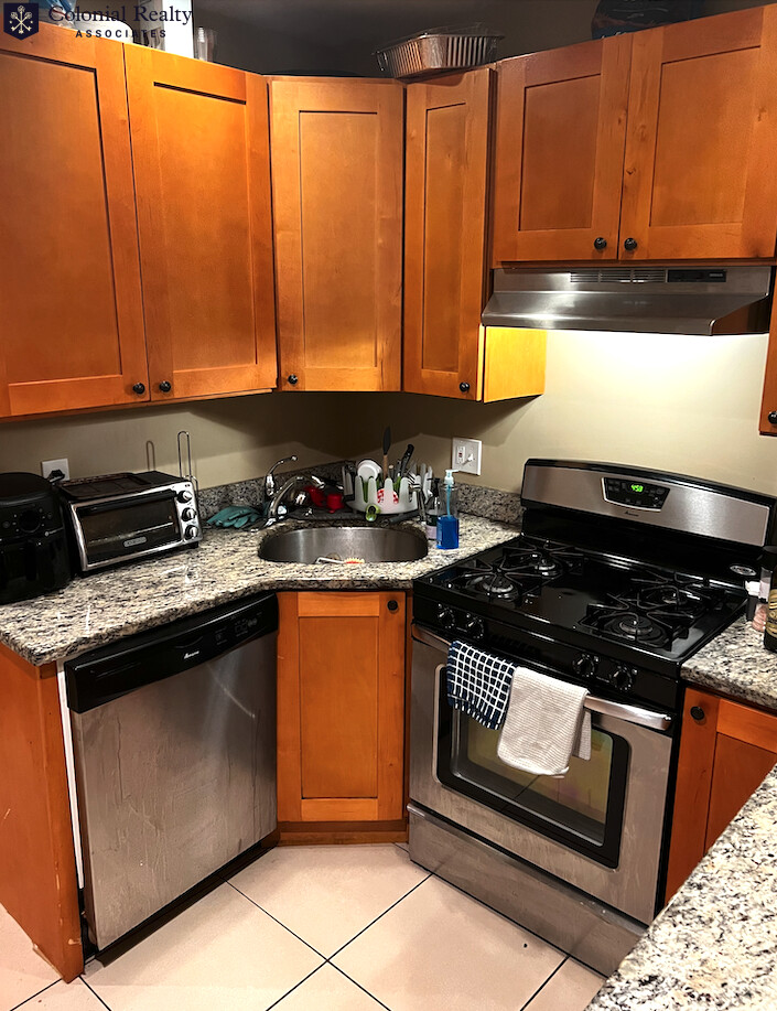 318 Saint Paul St, Coolidge Corner