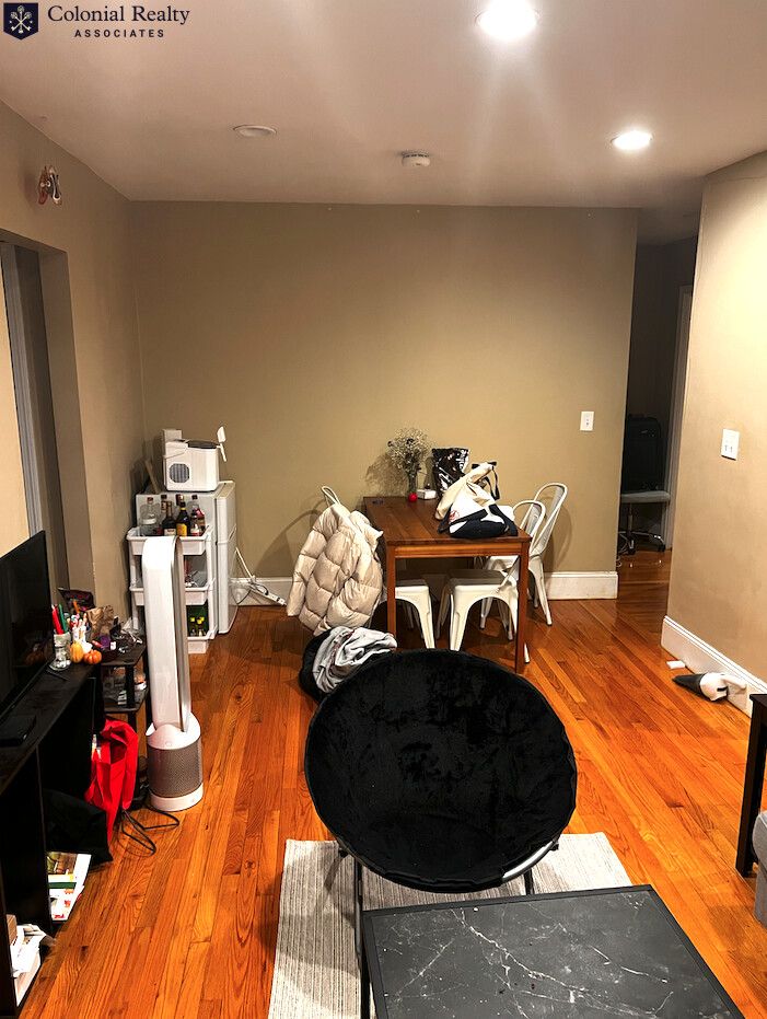 318 Saint Paul St, Coolidge Corner