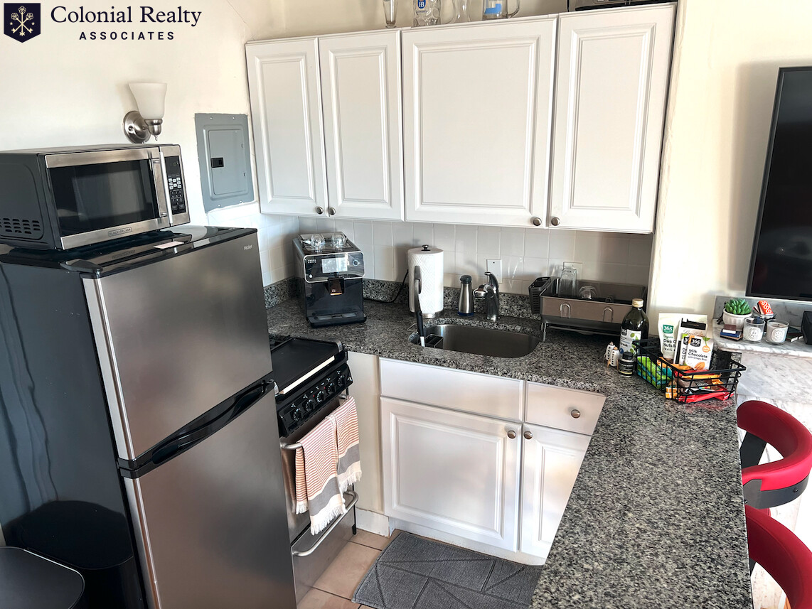 92 Charles St, Beacon Hill