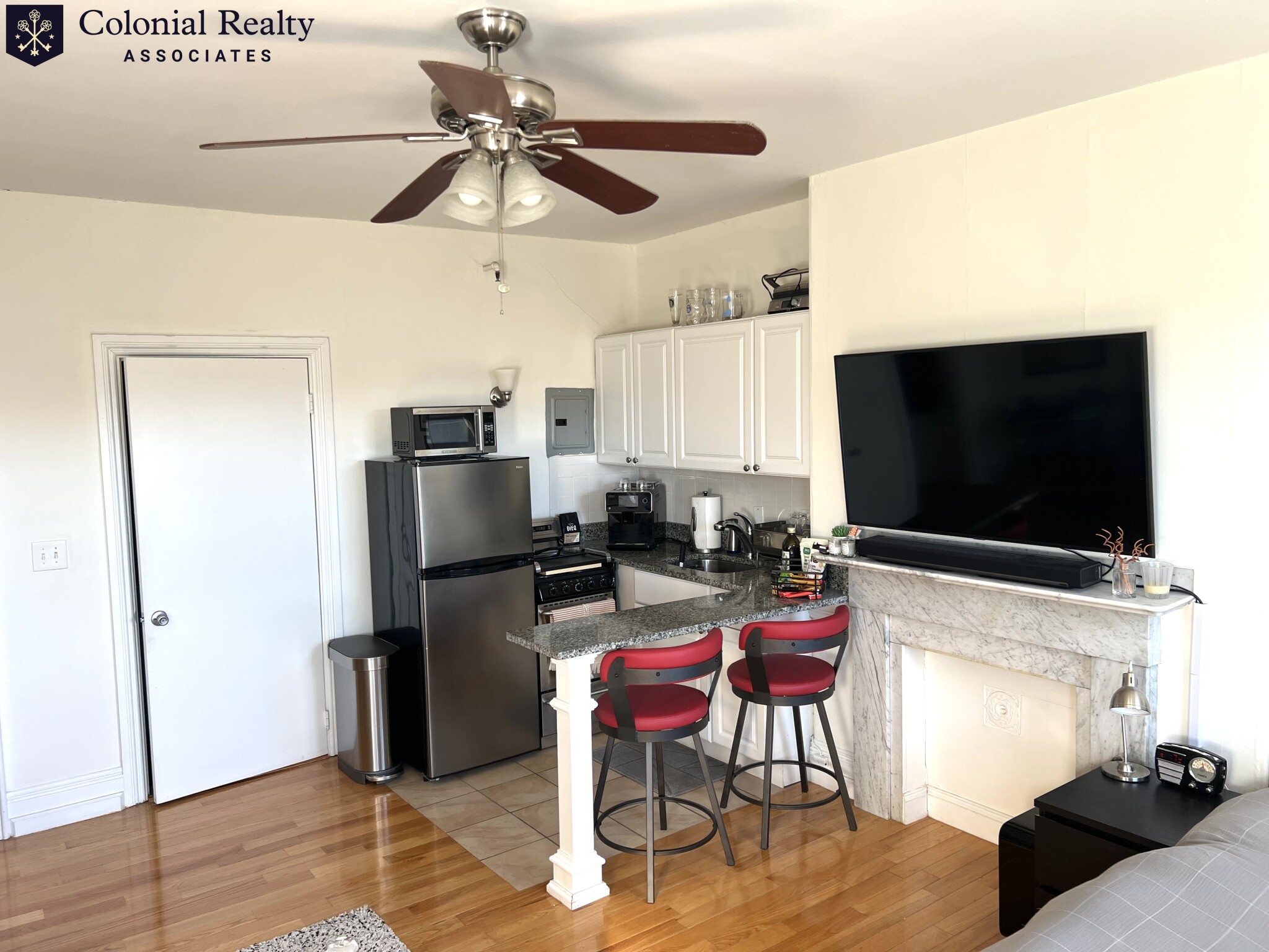 94 Charles St, Beacon Hill