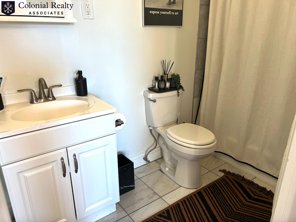 94 Charles St, Beacon Hill