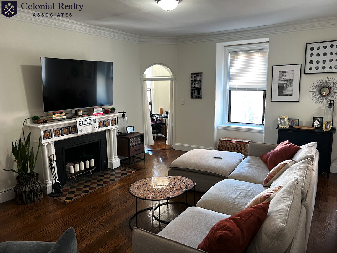 304 Berkeley St, Back Bay