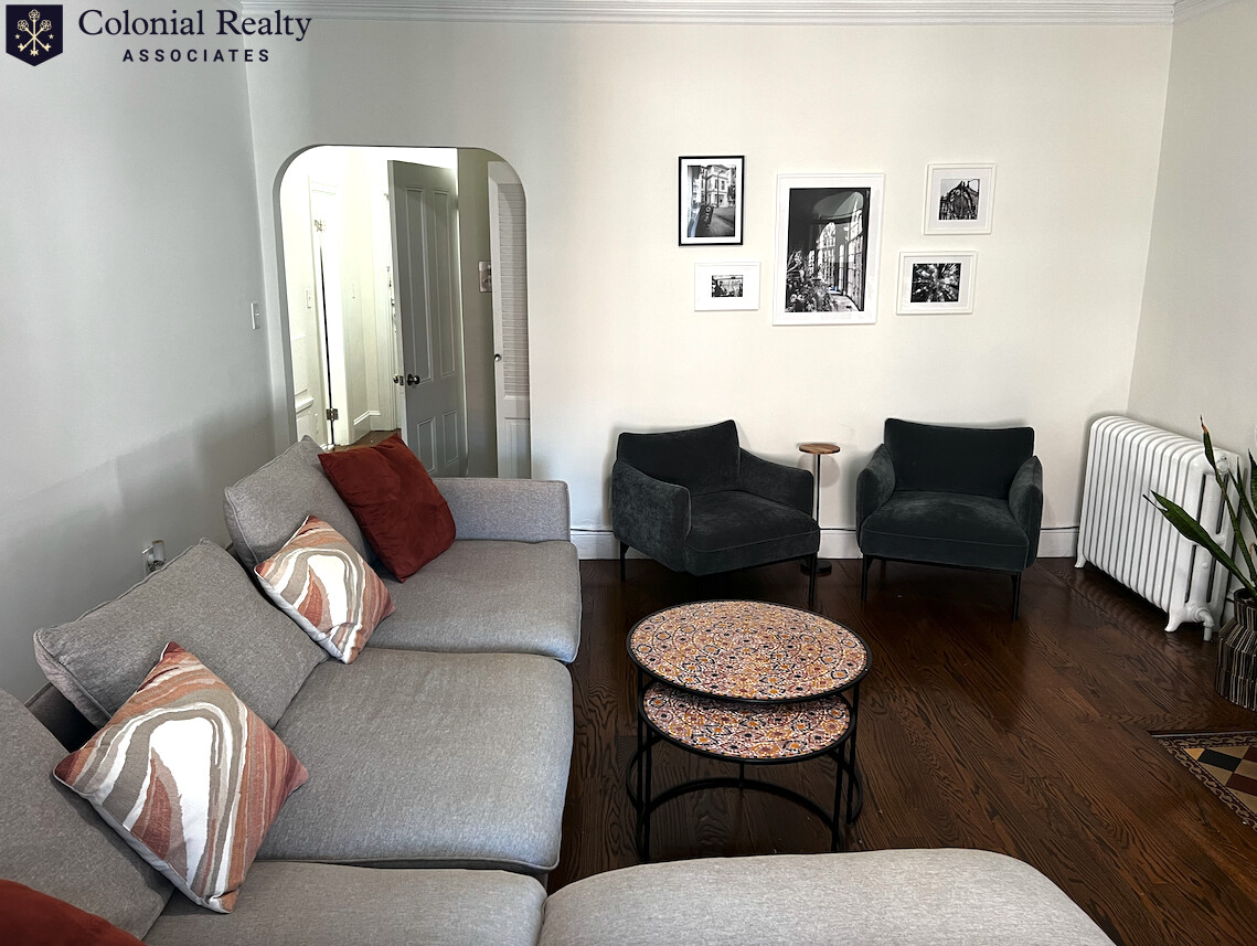 304 Berkeley St, Back Bay