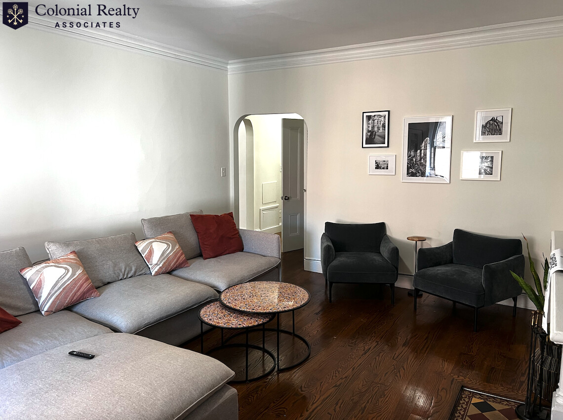 304 Berkeley St, Back Bay