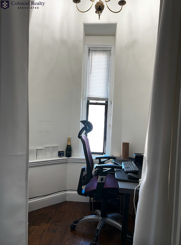 304 Berkeley St, Back Bay