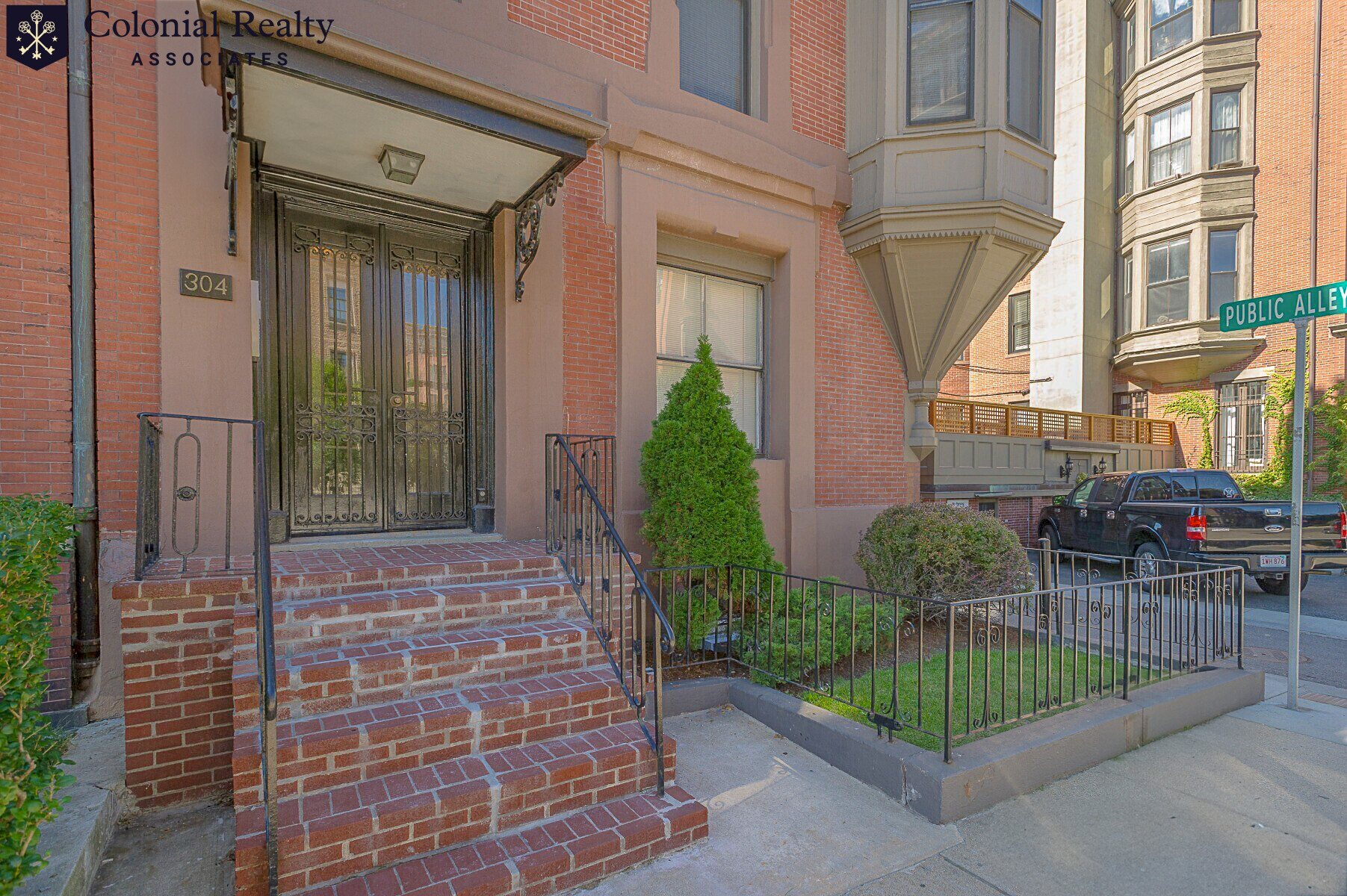 304 Berkeley St, Back Bay