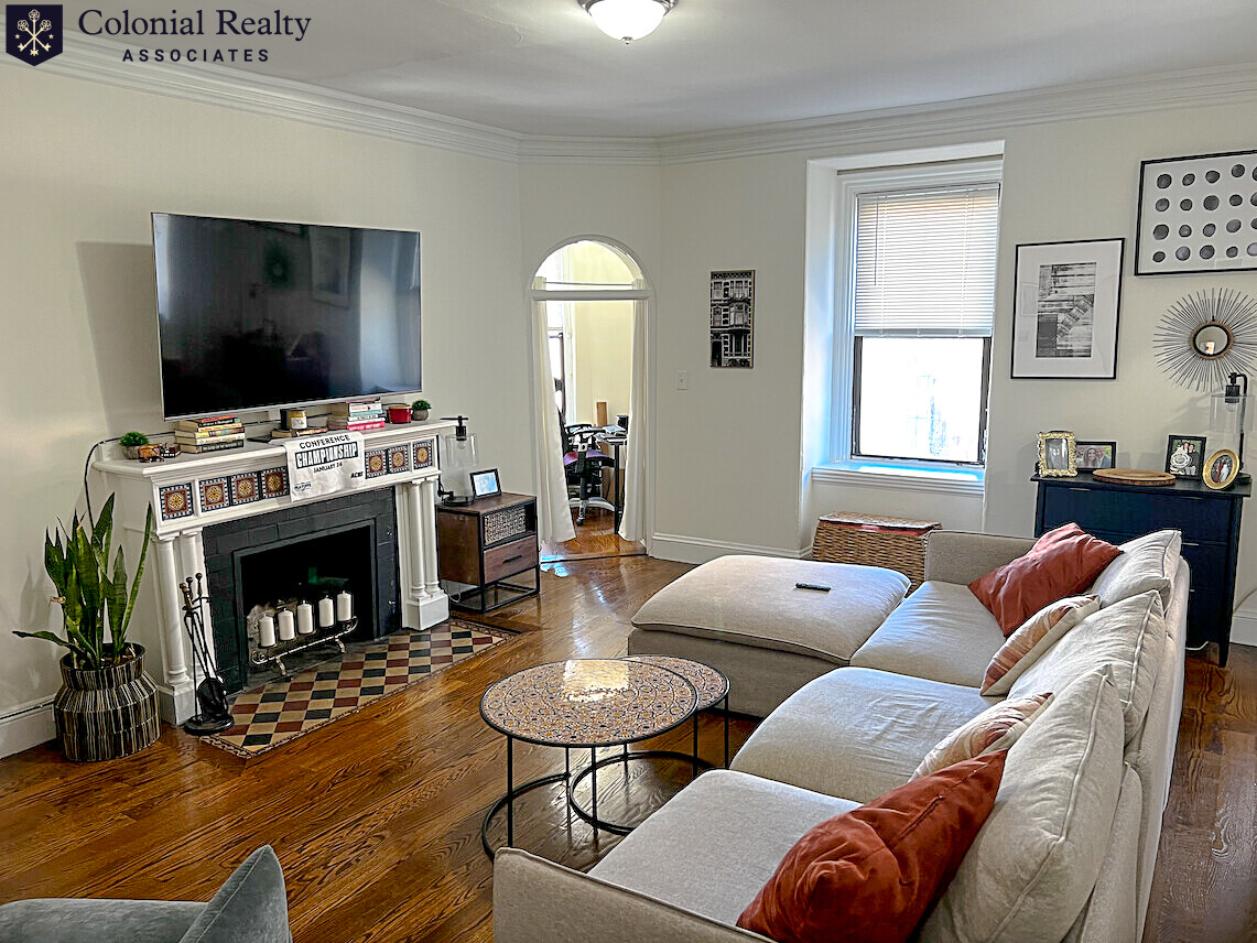 304 Berkeley St, Back Bay