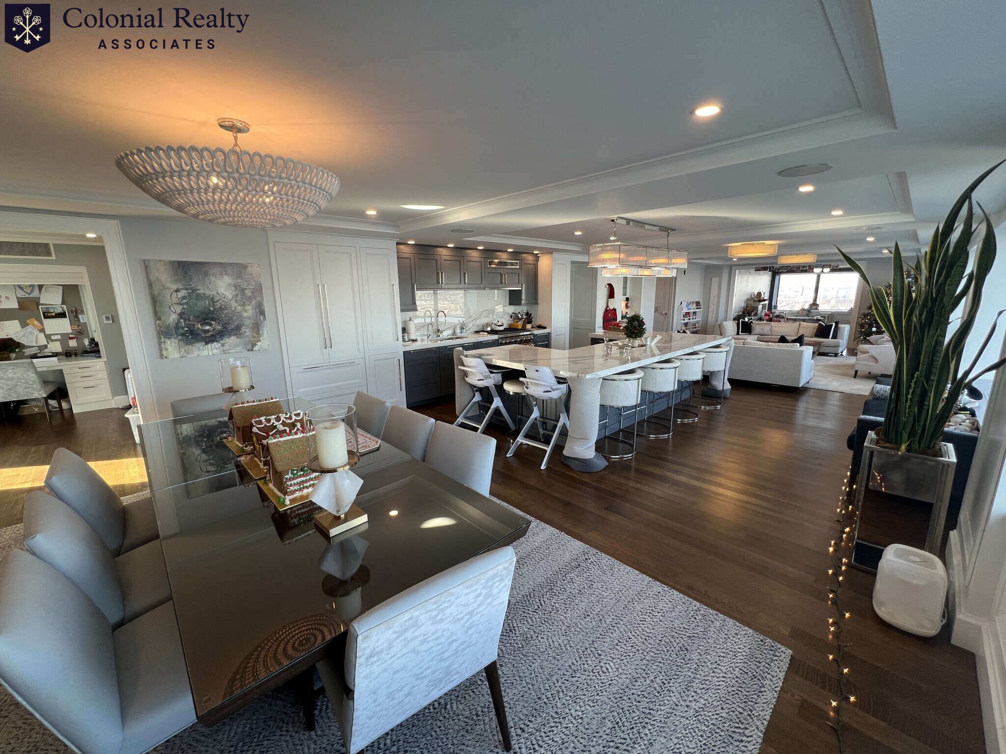 93 East India Row - 14,995USD / month