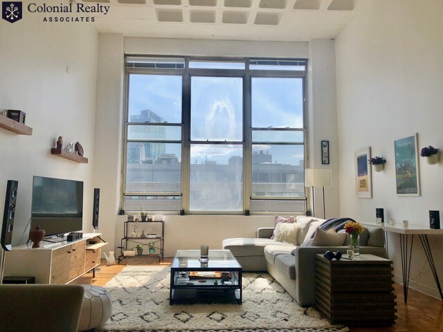 63 Brookline Ave. - 3,000USD / month