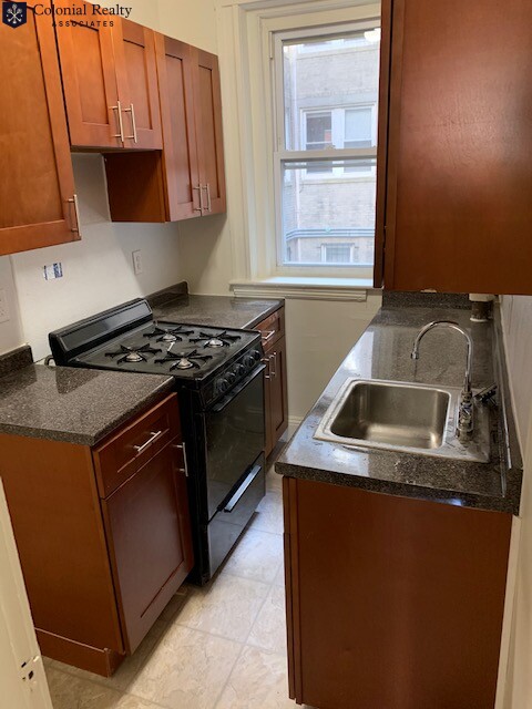 1113 Boylston St. - 2,495USD / month