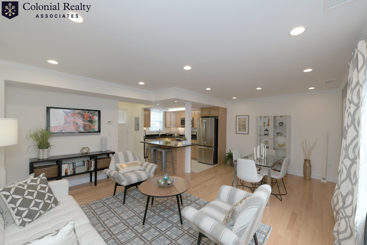 147 Thornton Rd., Brookline, MA - 3,710 USD/ month