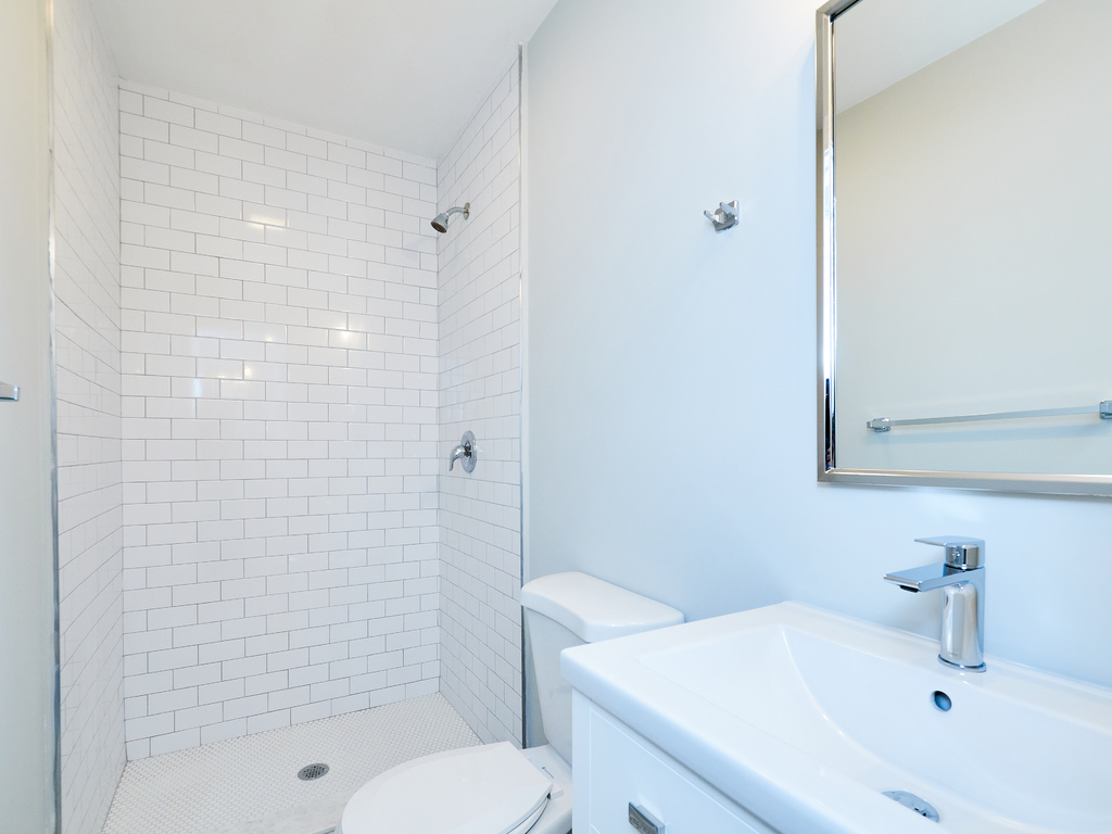 1114 Saratoga St, East Boston