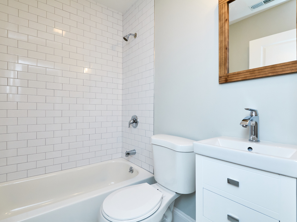 1114 Saratoga St, East Boston