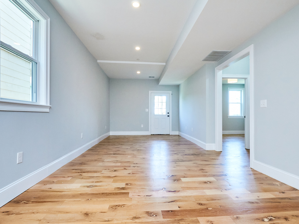 1114 Saratoga St, East Boston