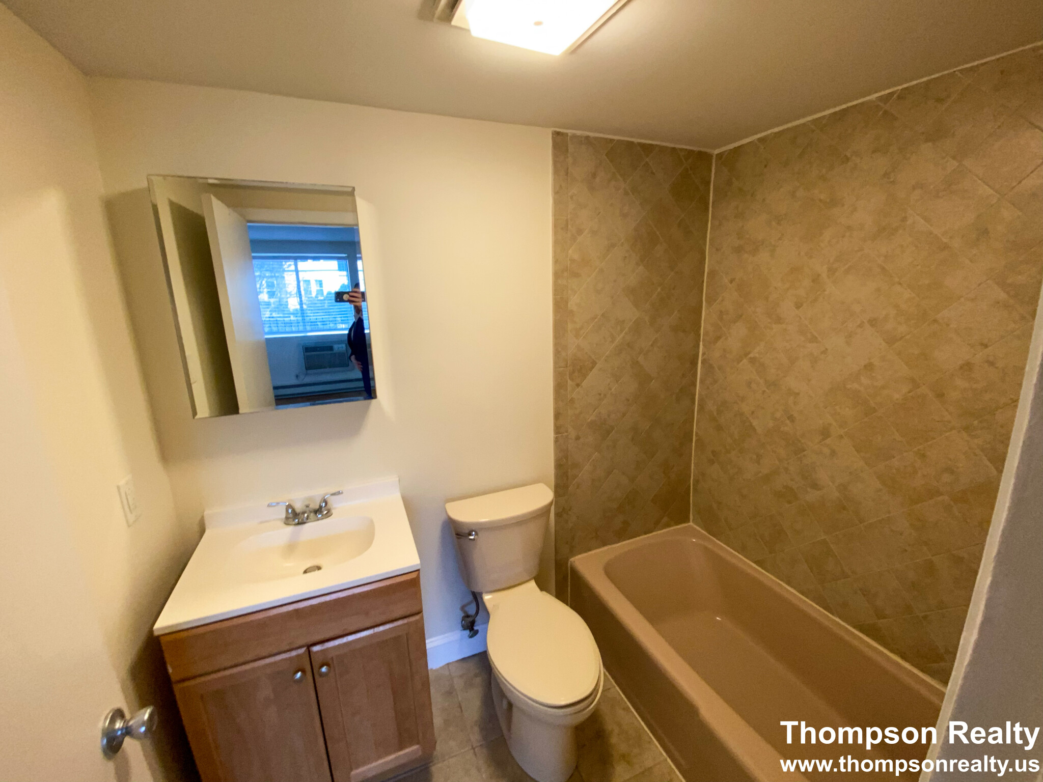 1 bed, 1 bath apartment for rent at 447 Pleasant St Unit 79, Melrose — photo 5 of 6