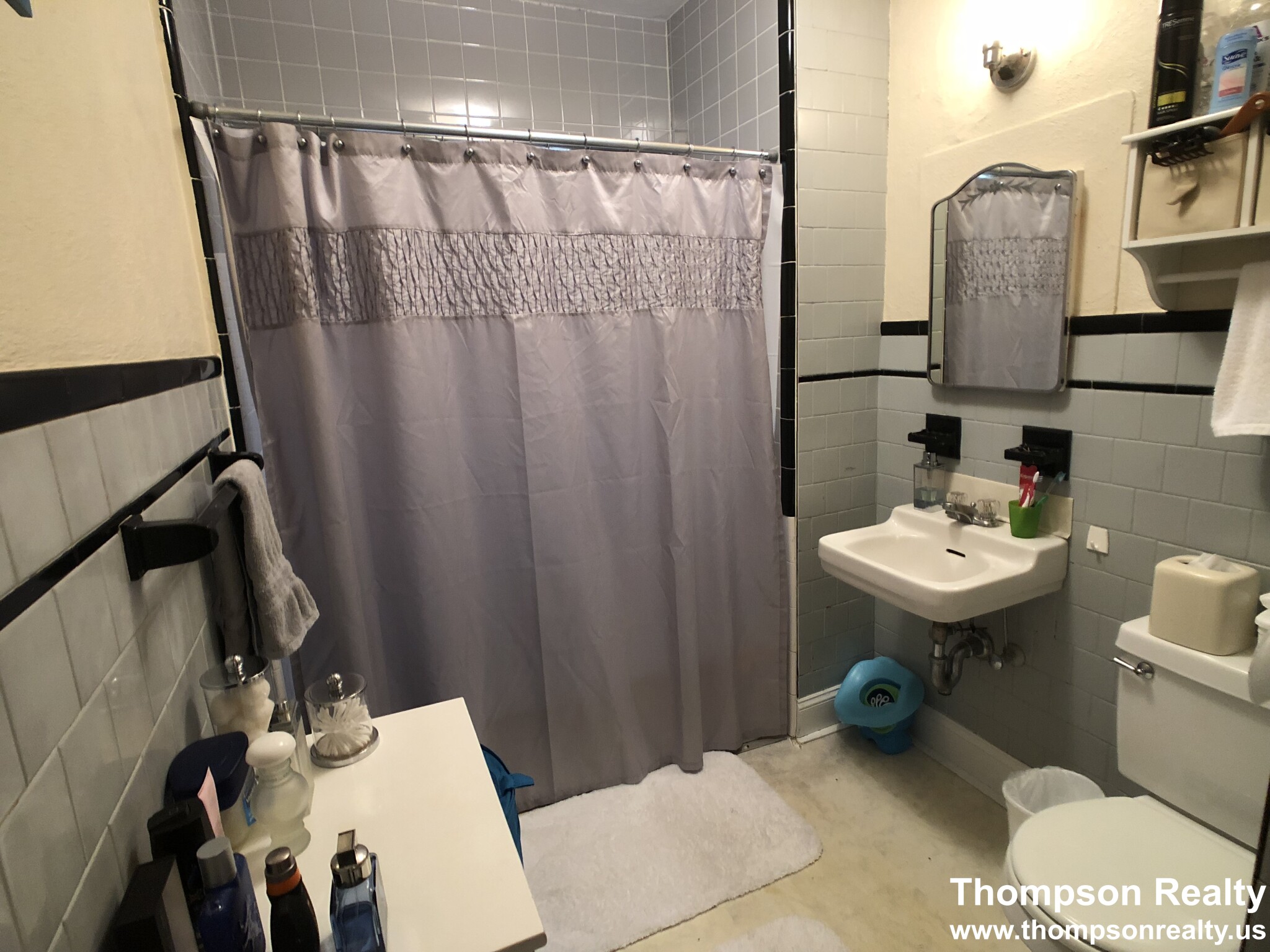 2 bed, 1 bath apartment for rent at 94 Grant Ave, Medford — photo 11 of 13