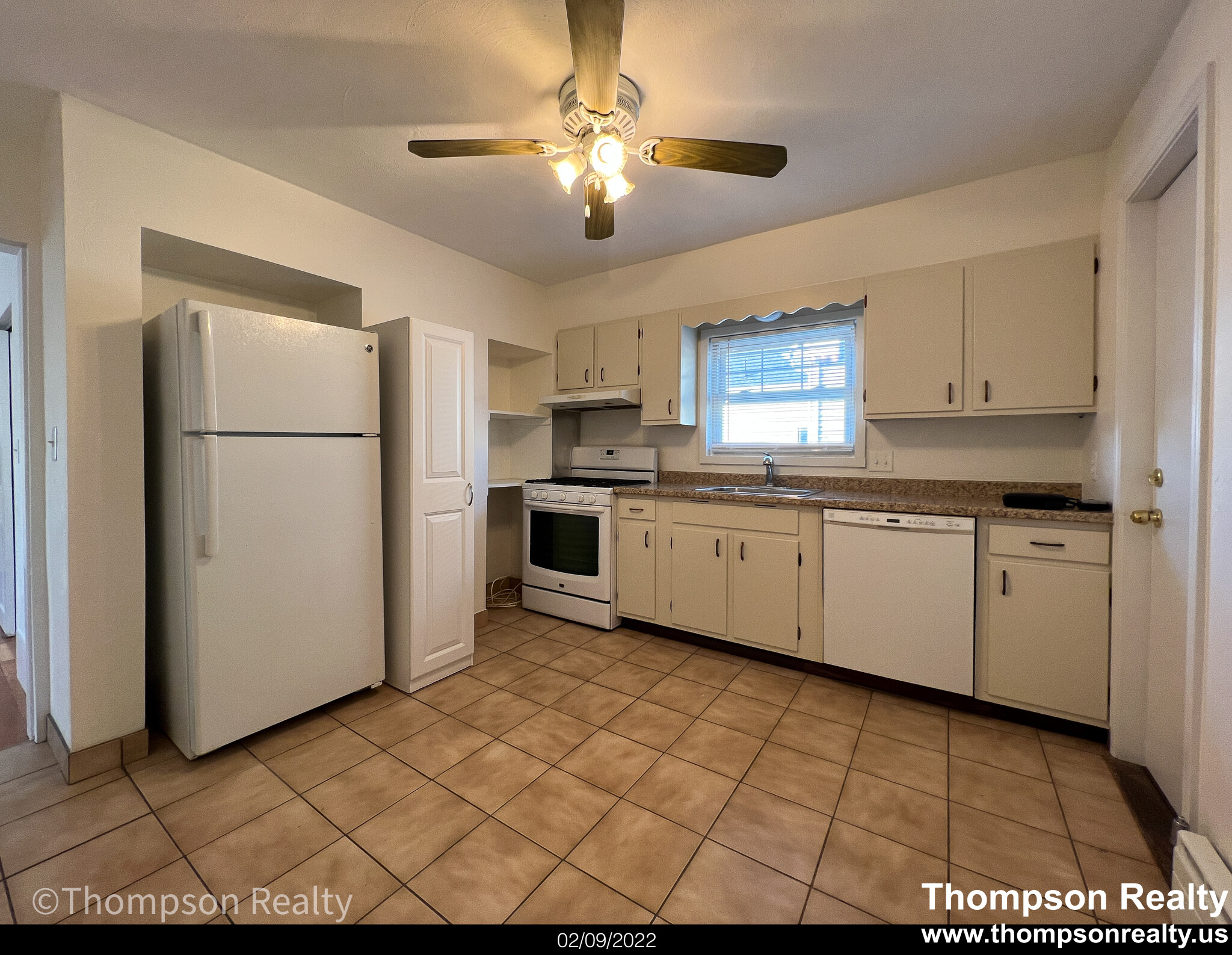 2 bed, 1 bath apartment for rent at 13 Allen Ct Unit 2, Medford — photo 1 of 16