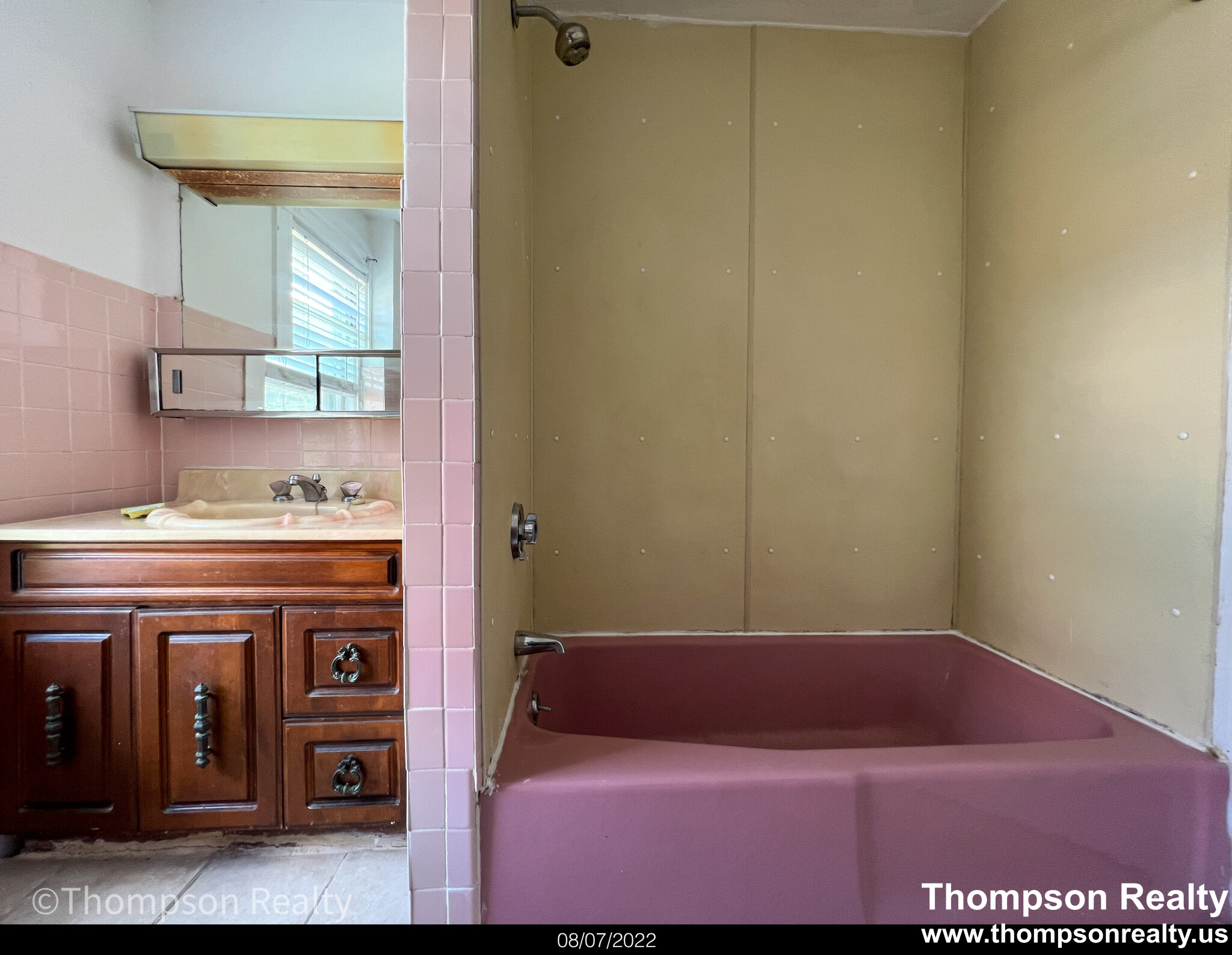 58 Monument St, Medford