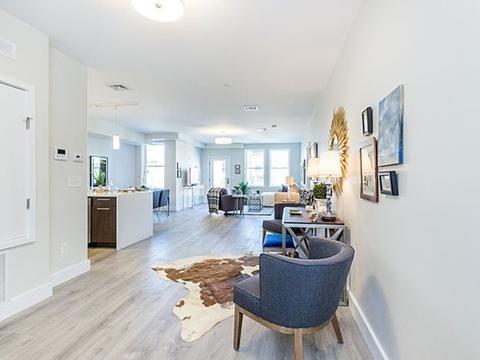 70 Bremen St, East Boston