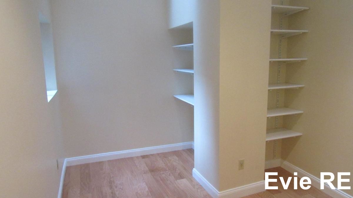 452 Hanover St, North End