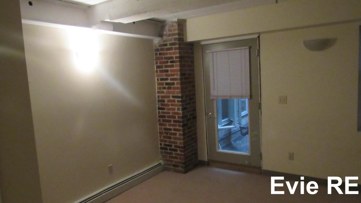 452 Hanover St, North End