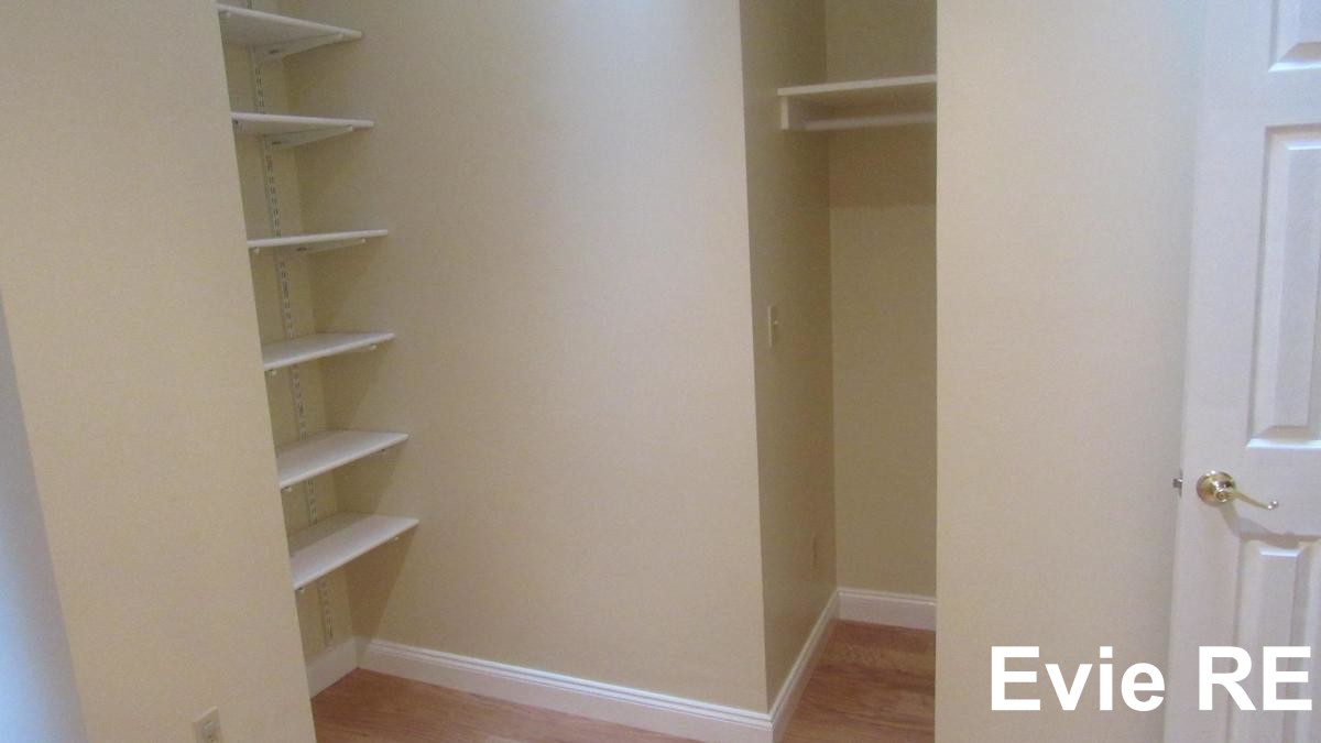 452 Hanover St, North End