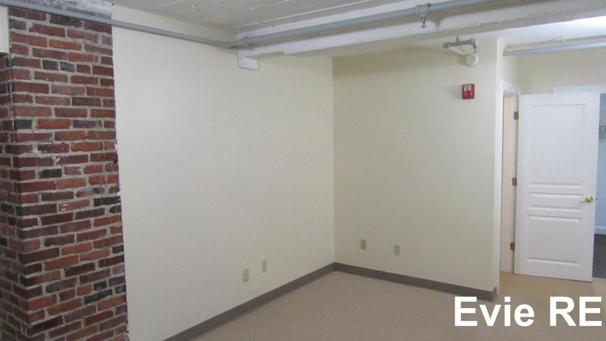 452 Hanover St, North End