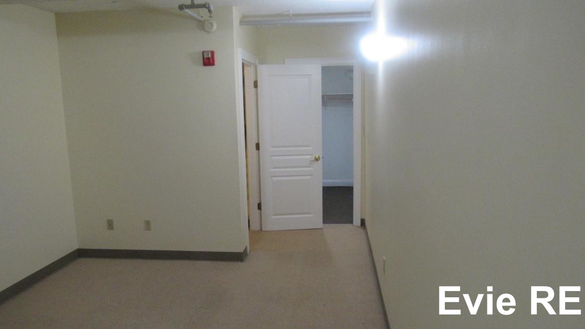 452 Hanover St, North End