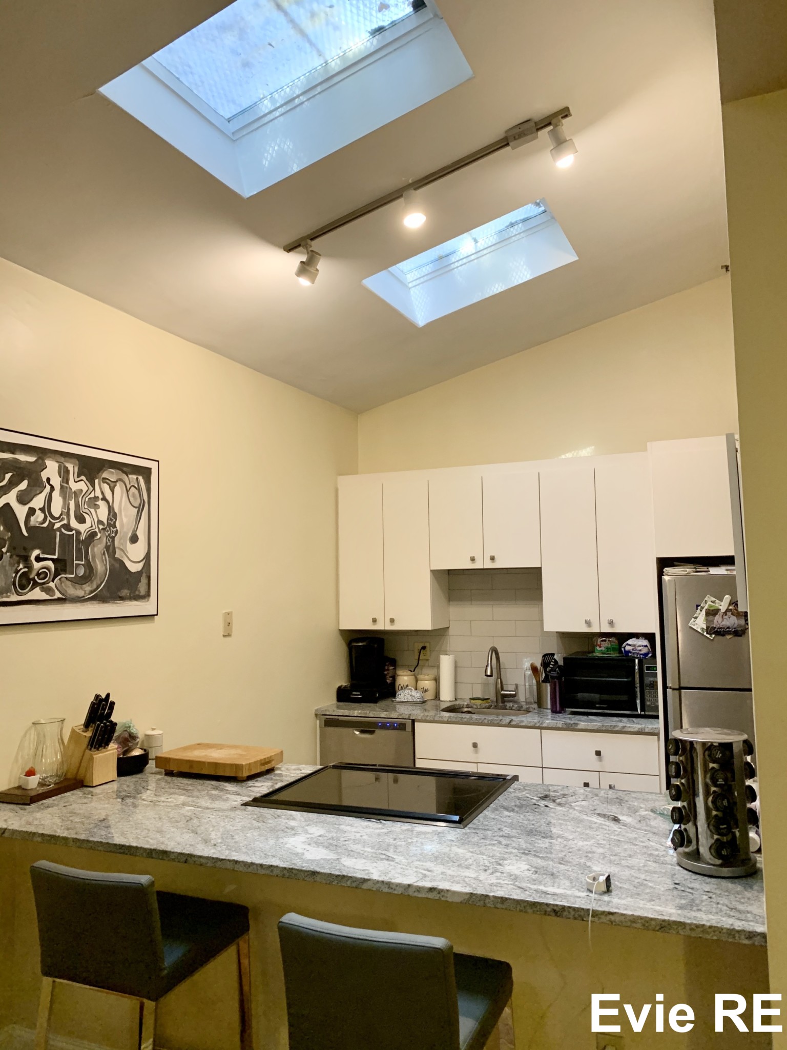 452 Hanover St, North End