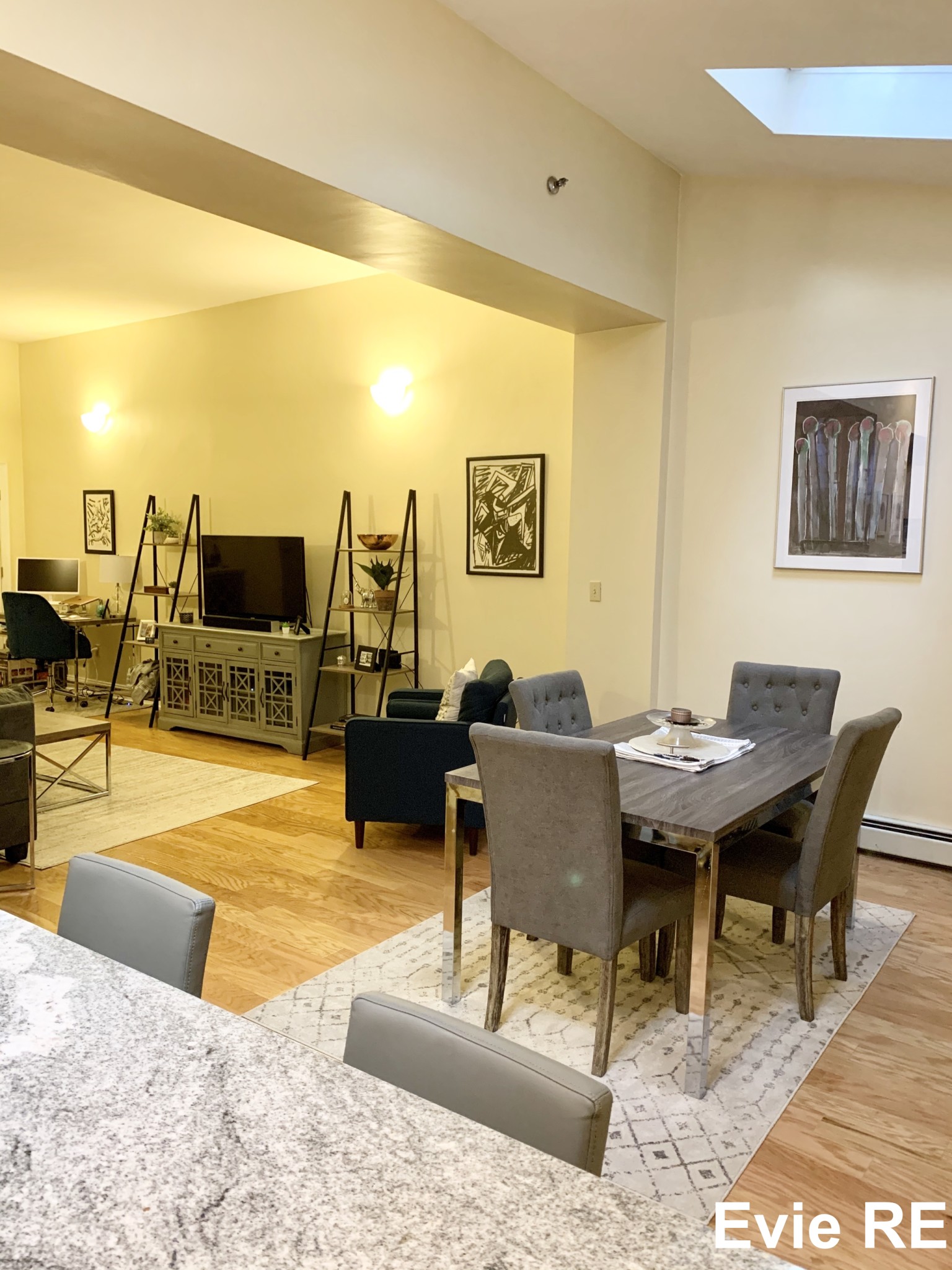 452 Hanover St, North End