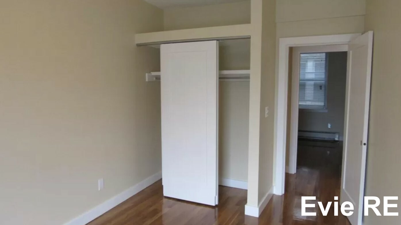 452 Hanover St, North End