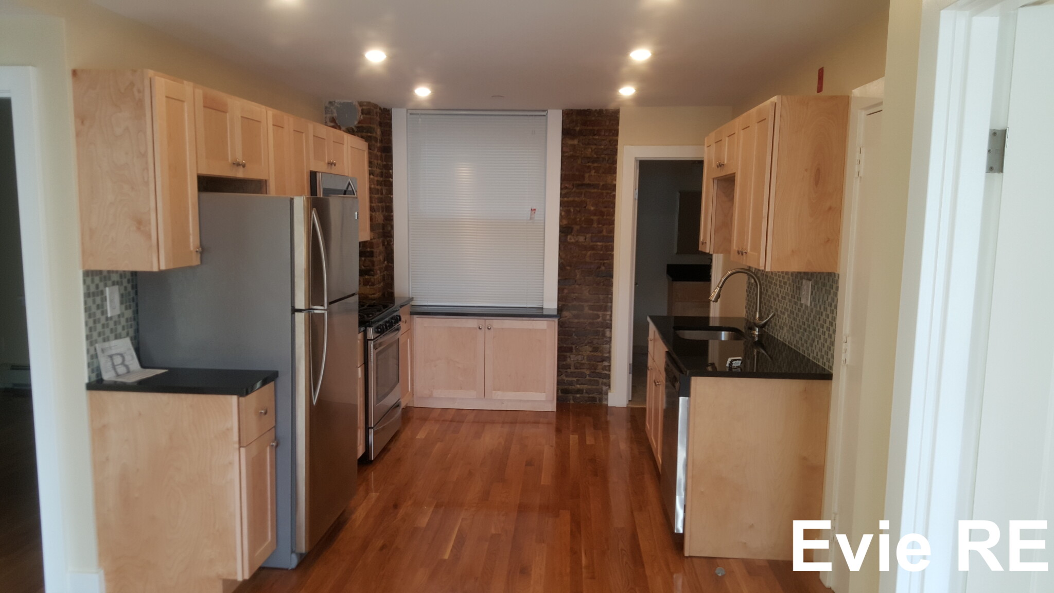 452 Hanover St, North End