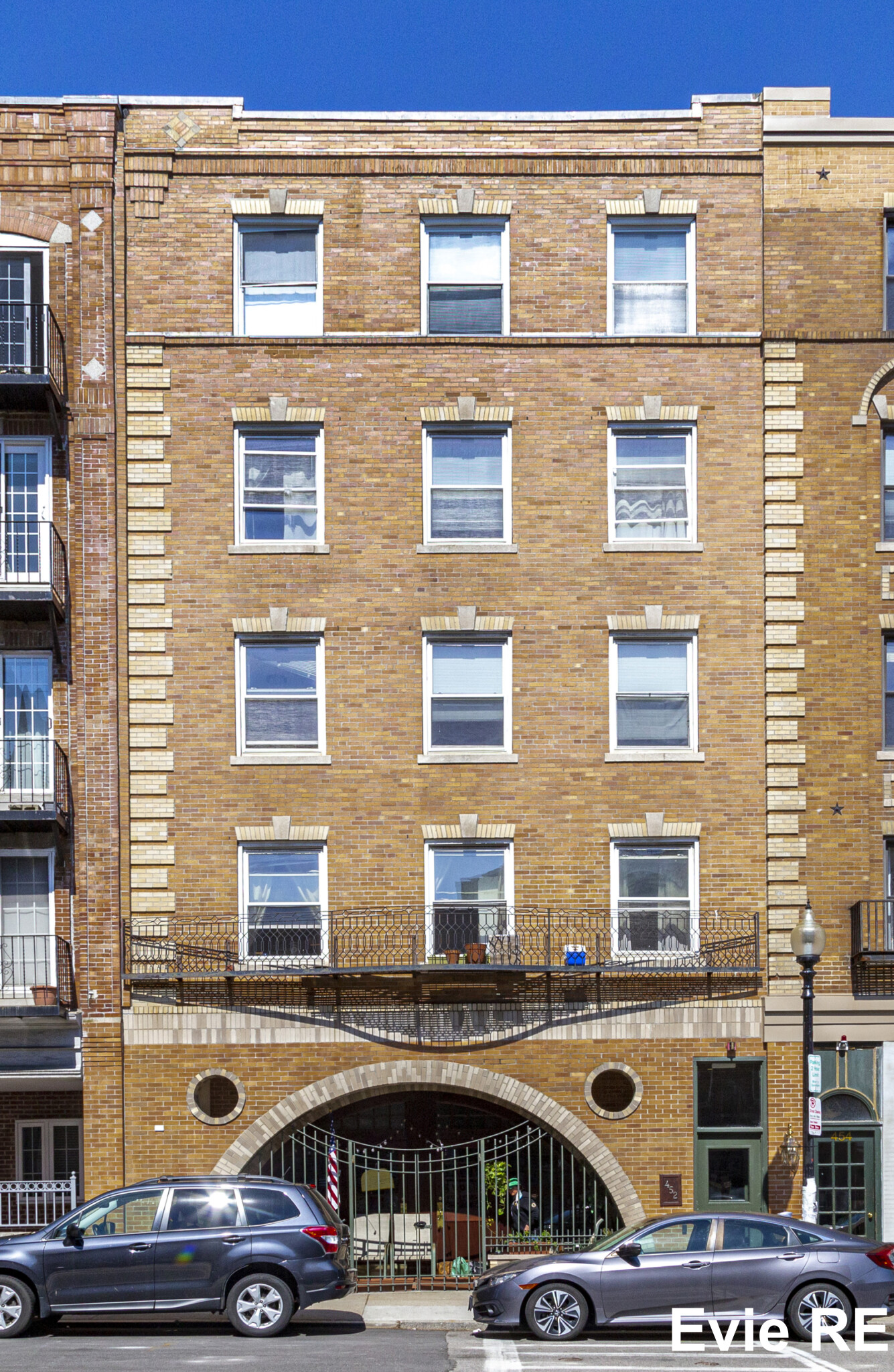 452 Hanover St, North End