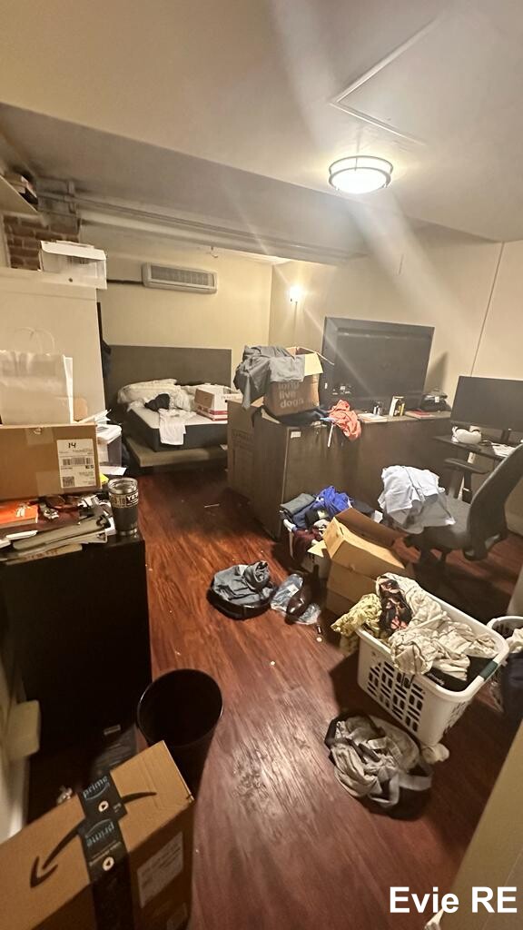 452 Hanover St, North End